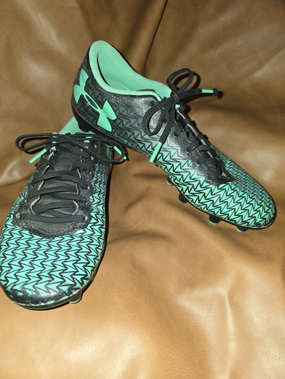 Under Armour Women’s Green & Black Soccer Cleats
